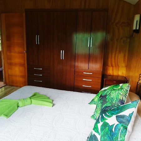 Hostal Avareipua Hanga Roa Bagian luar foto