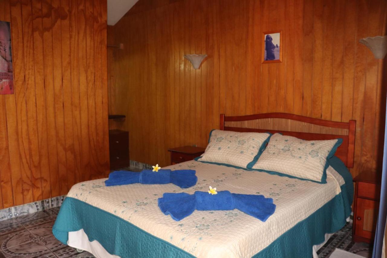 Hostal Avareipua Hanga Roa Bagian luar foto