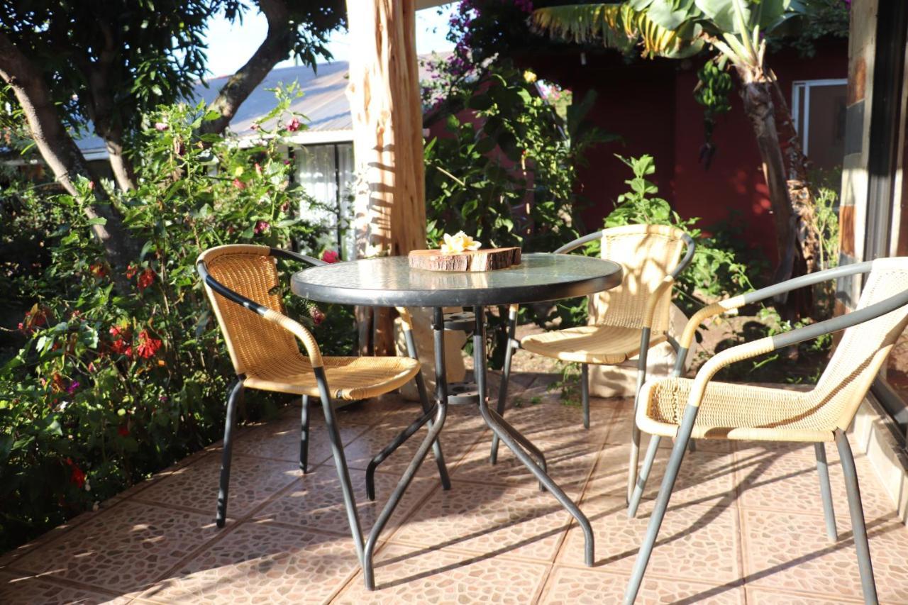 Hostal Avareipua Hanga Roa Bagian luar foto