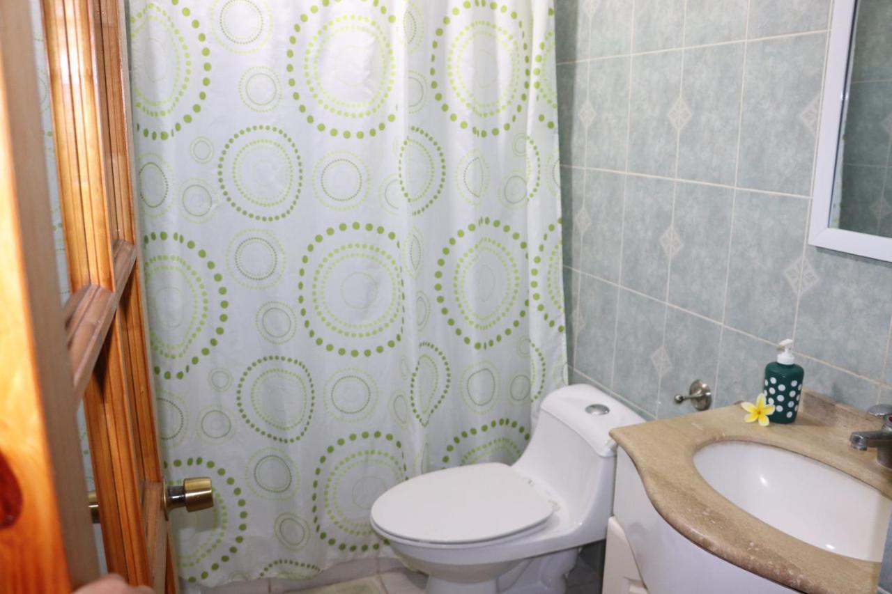 Hostal Avareipua Hanga Roa Bagian luar foto