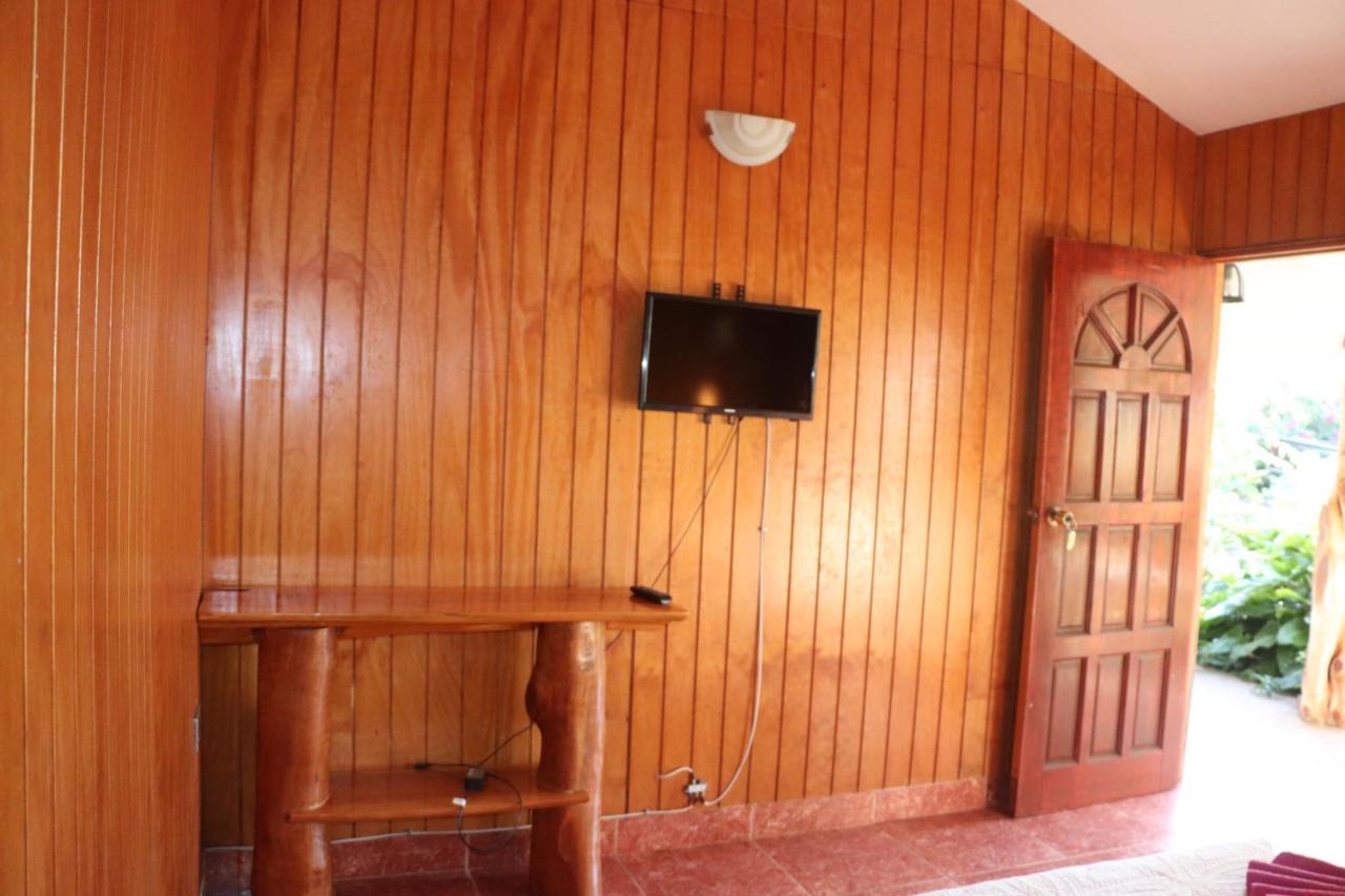 Hostal Avareipua Hanga Roa Bagian luar foto