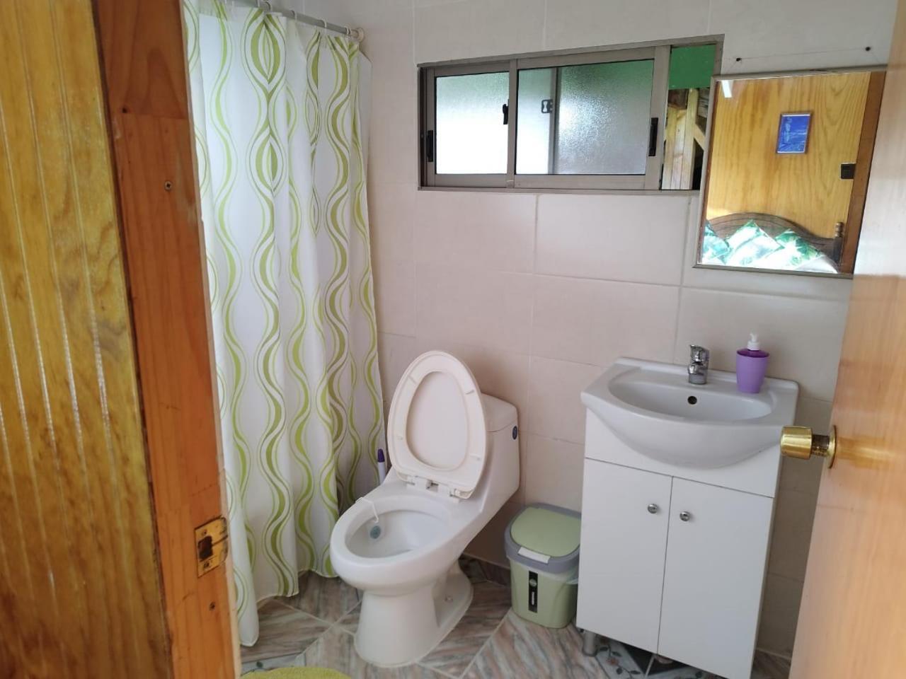 Hostal Avareipua Hanga Roa Bagian luar foto